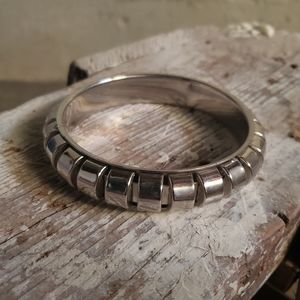 Silver Metal Ribbed Bold Bangle Bracelet XL